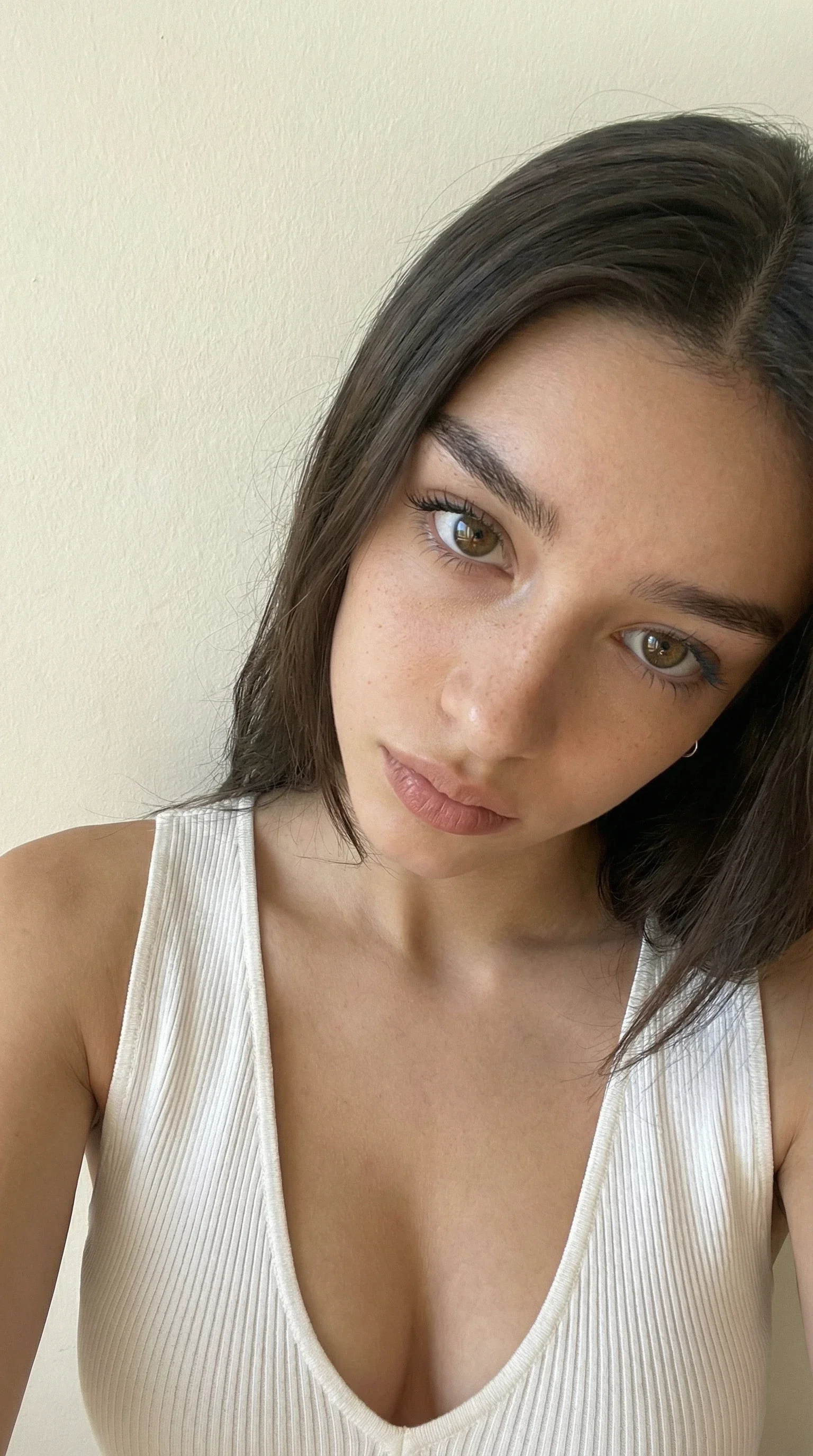 Faye virtual girlfriend — Fanchaty.ai